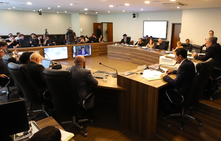 O bicho pegou na Alep: Conselho de Ética distribui advertência e “castigo” em dia de sessão braba
