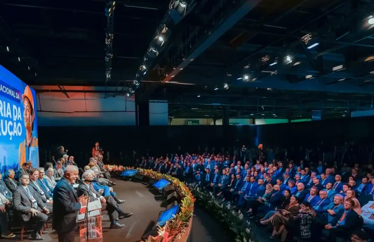 Lula promete o “Paraíso das Horas Vagas”