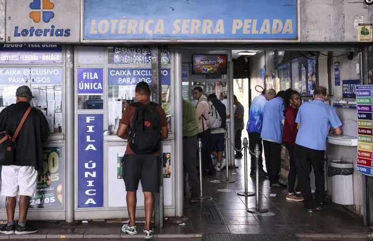 R$ 300 milhões na faixa! Corre que as apostas da Mega 30 anos vão até as 22h deste sábado