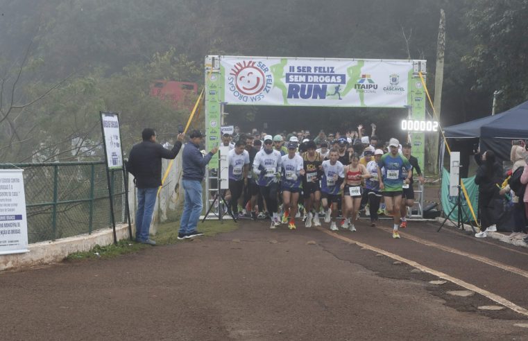 Com frio de “rachar o bico”, mais de 300 “viciados” em endorfina correm contra as drogas no Lago Municipal
