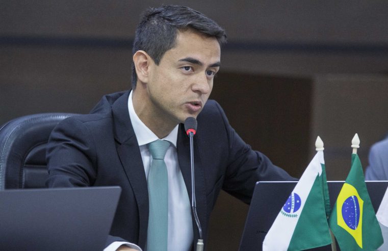 Passagem de bastão na Câmara: Hudson Moreschi assume a liderança do governo Renato Silva em Cascavel