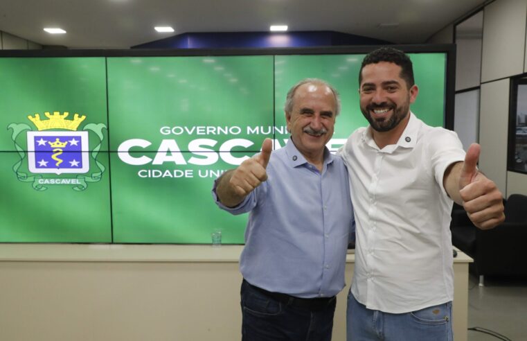 Tiago Almeida assume Prefeitura de Cascavel durante licença de Renato Silva